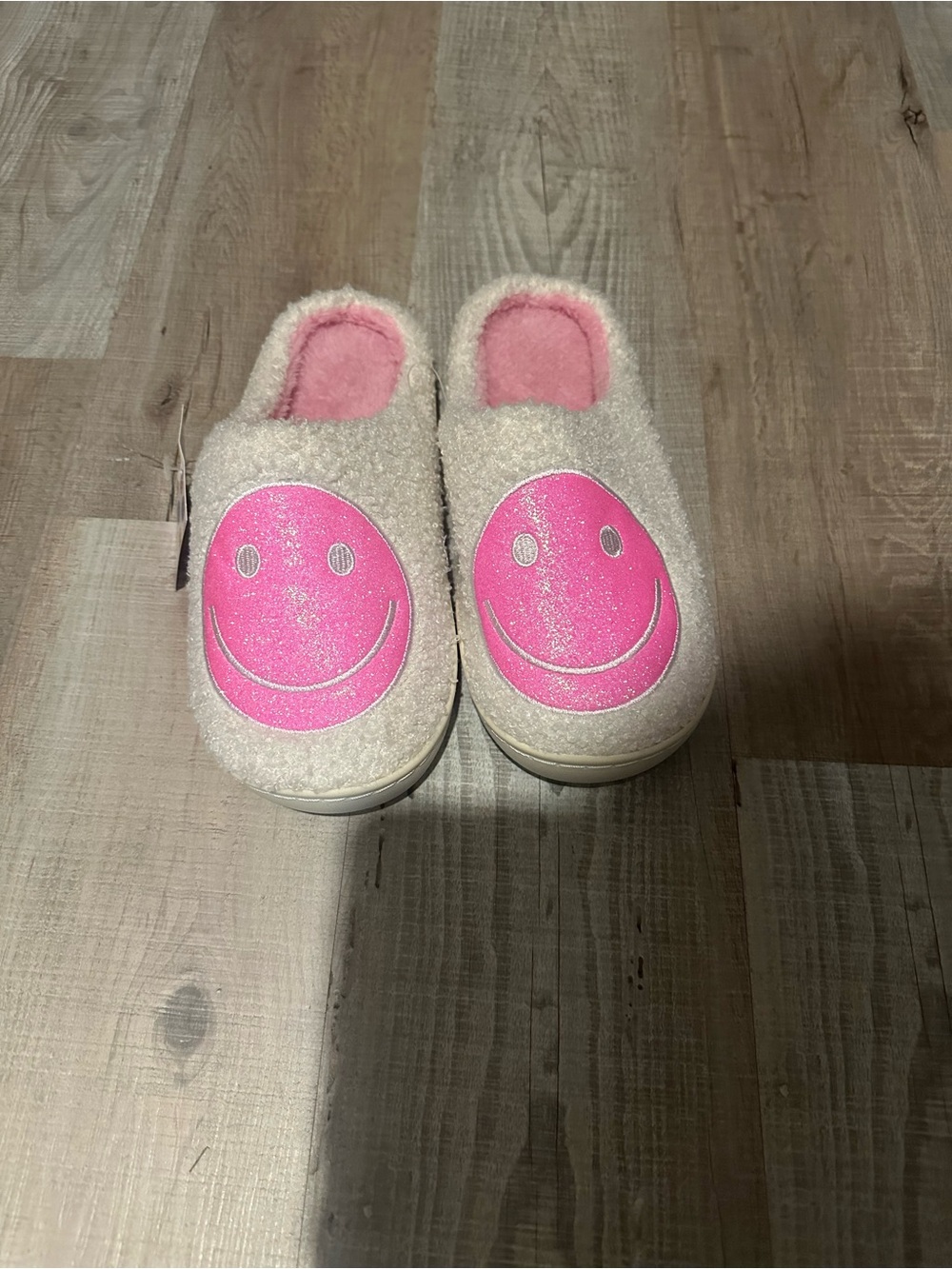 Cozy Cream Women's Slip-On Slippers with Pink Smiley